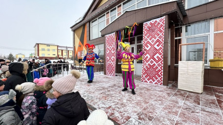 Масленица весела, всех на праздник позвала!